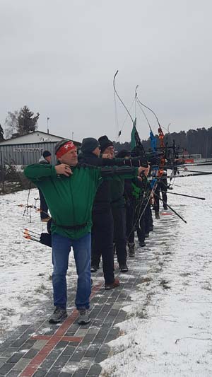 Die Schützen bei -4° an der Schießlinie